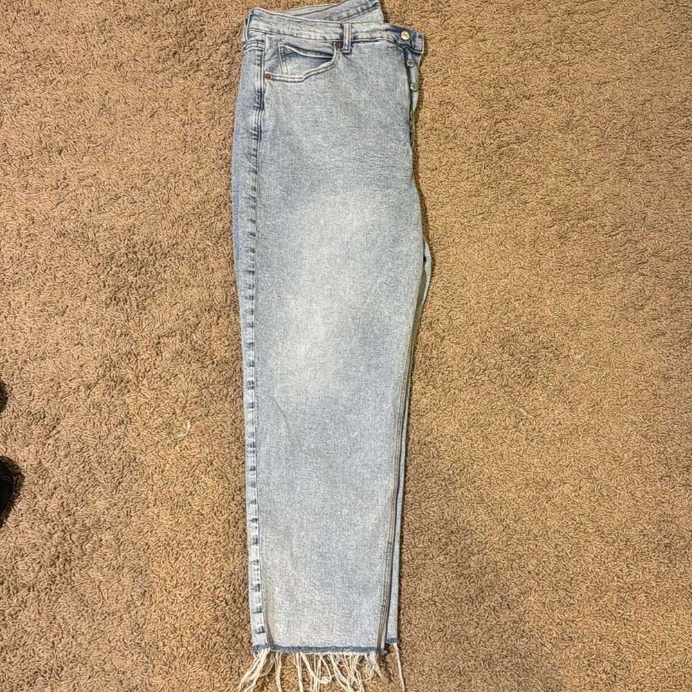 Old Navy Button Fly Ankle Jean
